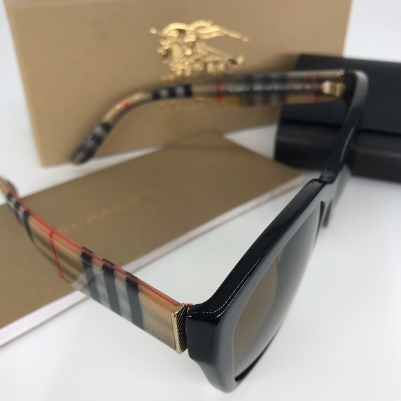 Burberry Accessories - New Authentic Burberry Vintage Check Sunglasses